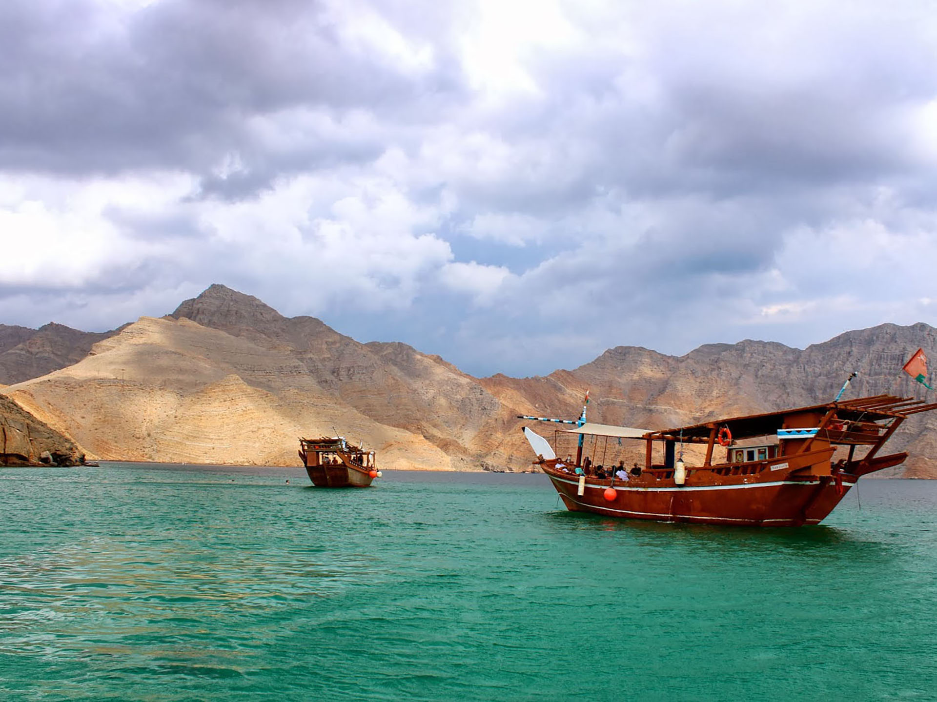 Musandam Dibba Tour - dhows in the fjords