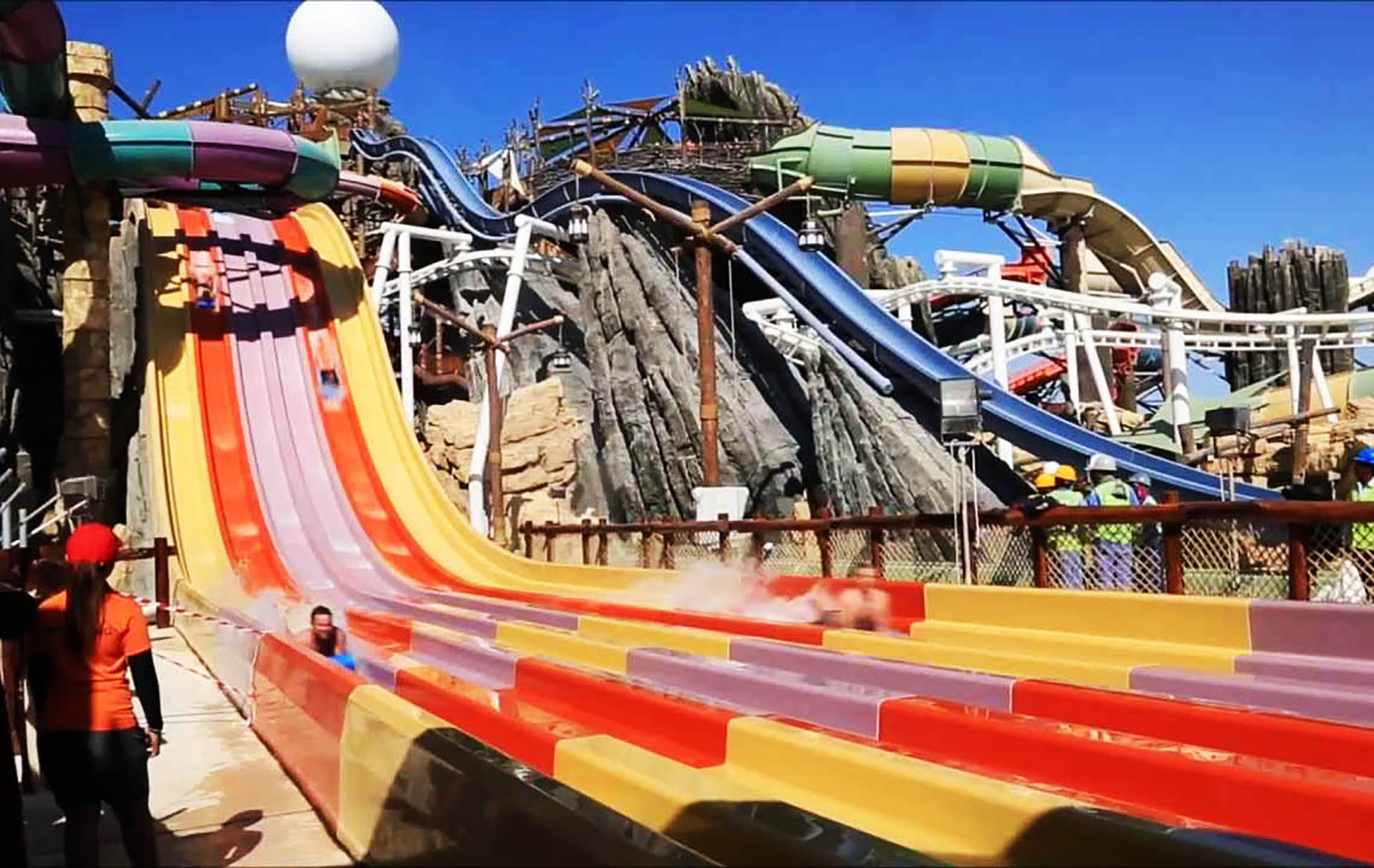 Yas Island Theme Parks - image 3